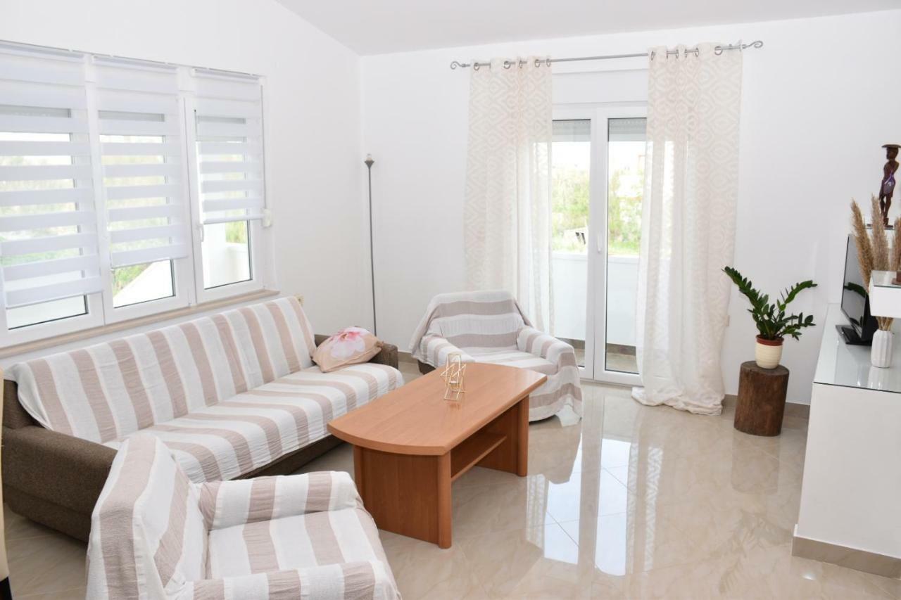 Apartments Piccolo Piaccere Ražanac Extérieur photo